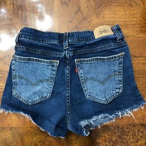 Custom Levi shorts dual color pockets